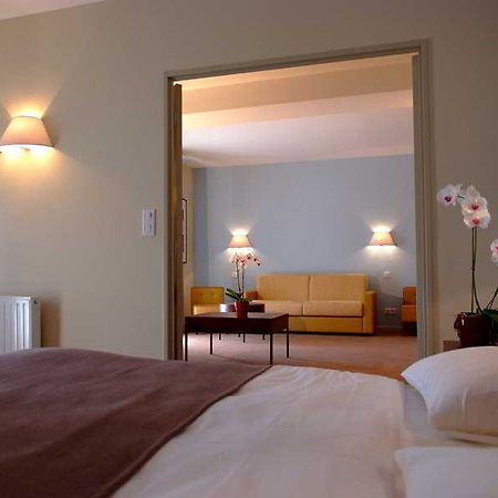 Clarion Suites Corneille Luchon Bagnères-de-Luchon Zimmer foto