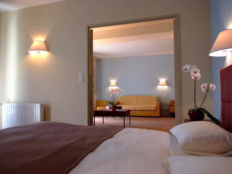Clarion Suites Corneille Luchon Bagnères-de-Luchon Zimmer foto